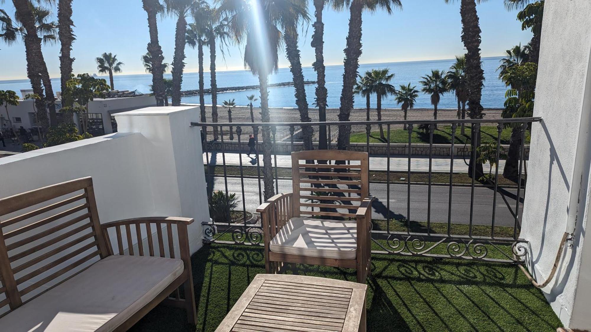 Apartamento Con Encanto En Primera Linea De Playa มาลากา ภายนอก รูปภาพ