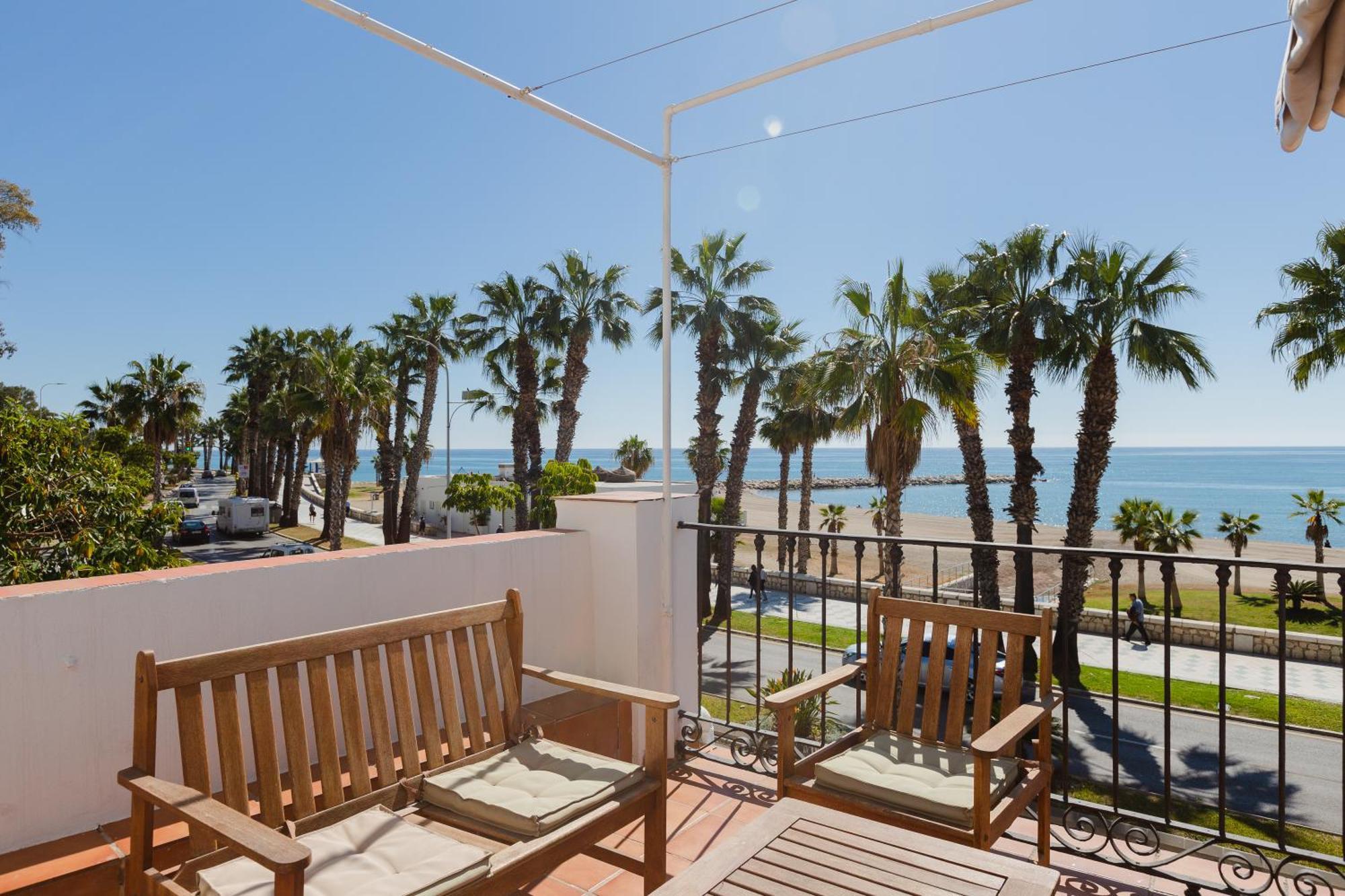 Apartamento Con Encanto En Primera Linea De Playa มาลากา ภายนอก รูปภาพ